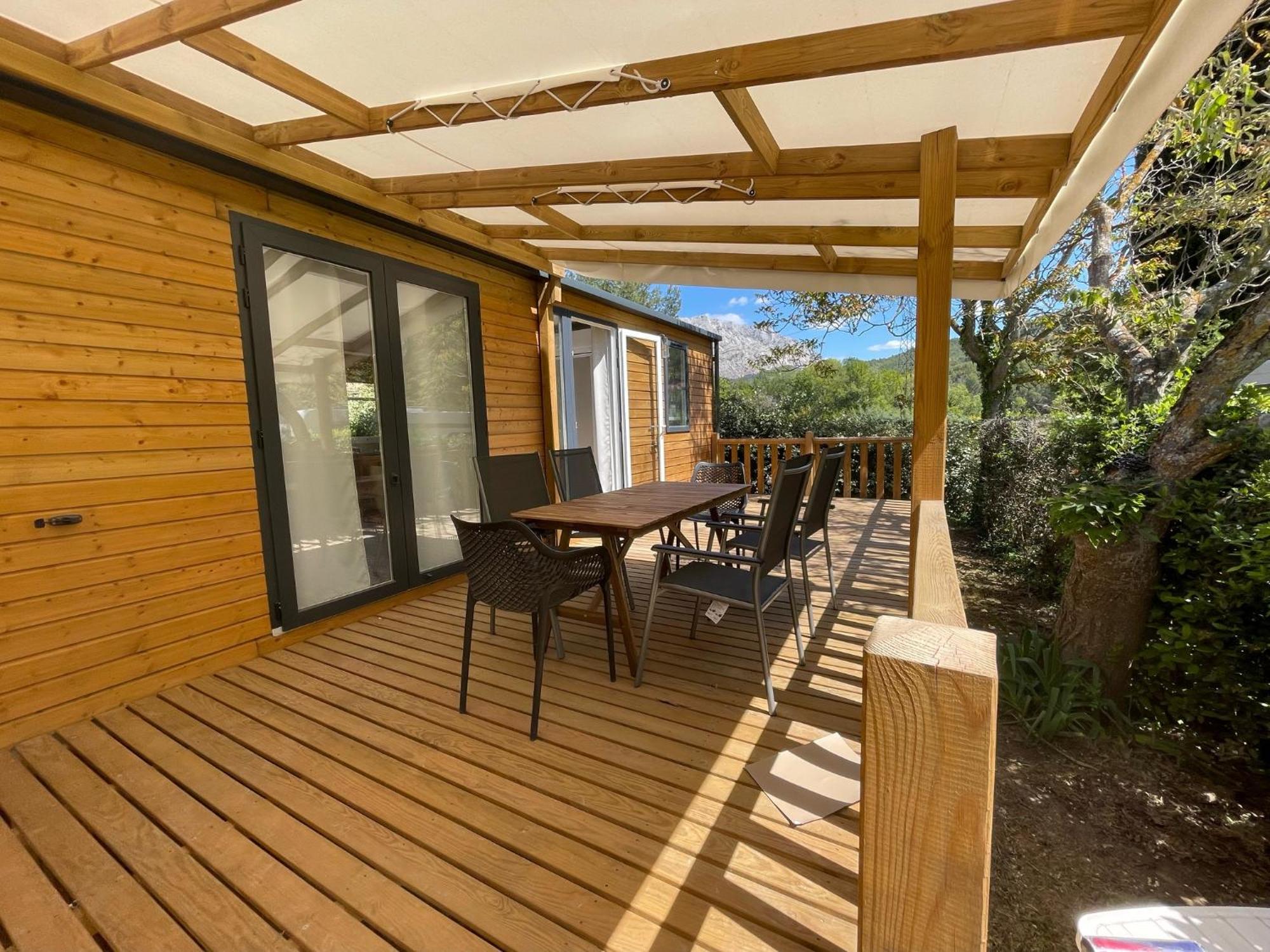 Camping Sainte Victoire Beaurecueil Exterior foto